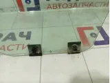 Стекло двери задней левой Nissan Terrano