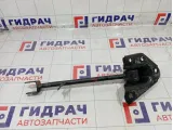 Тяга продольная задняя левая Nissan Terrano 551119305R