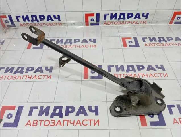 Тяга продольная задняя правая Nissan Terrano 551107894R