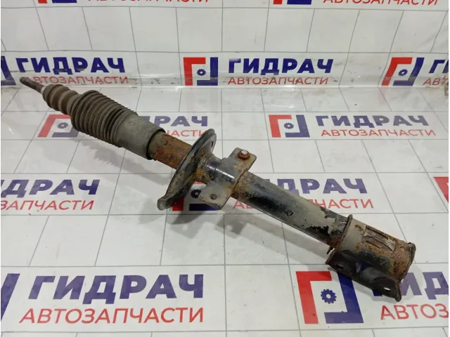 Амортизатор задний Nissan Terrano