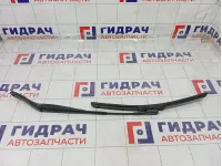 Поводок стеклоочистителя (Поводок дворника) передний правый Nissan Terrano