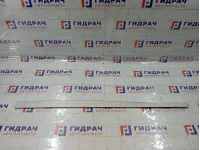 Накладка порога левая Nissan Terrano 769523970R