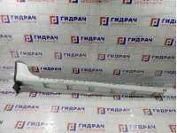 Накладка порога правая Nissan Terrano