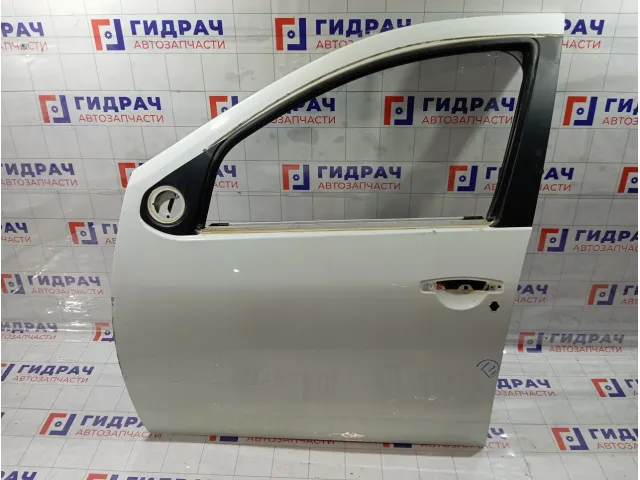 Дверь передняя левая Nissan Terrano 801111200R