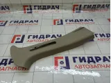Обшивка стойки средней правой верхняя Nissan Terrano 8200732344