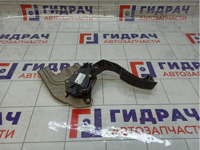 Педаль газа Nissan Terrano 180022703R