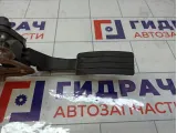 Педаль газа Nissan Terrano 180022703R