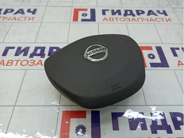 Подушка безопасности в рулевое колесо Nissan Terrano 985706190R