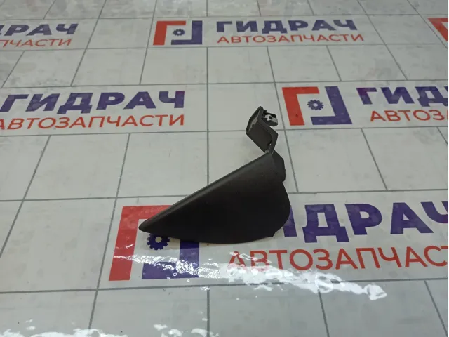 Накладка торпедо левая Nissan Terrano 682460959R