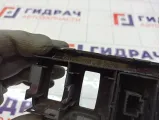 Накладка торпедо левая Nissan Terrano 251635247R