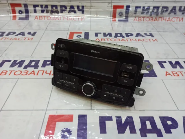 Магнитола Nissan Terrano 281157321R