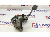 Педаль тормоза Nissan Tiida 46501-EM32B.
