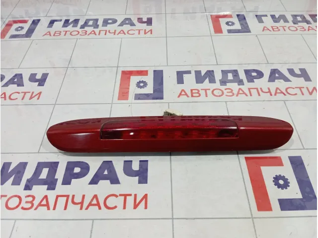 Фонарь задний стоп сигнал Nissan Tiida 26590EM10A