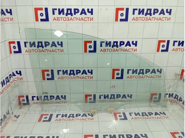 Стекло двери передней правой Nissan Tiida 80300EL000