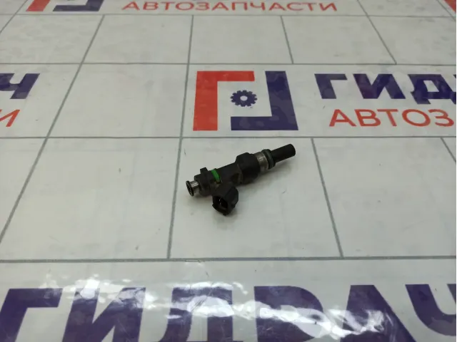 Форсунка инжекторная Nissan Tiida 16600ED000