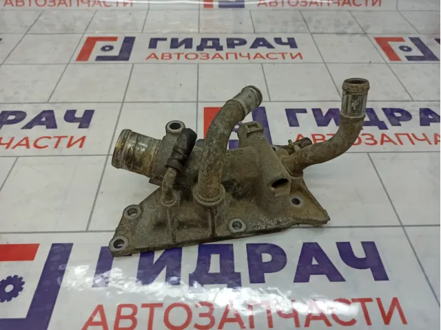 Фланец двигателя системы охлаждения Nissan Tiida 11060BC20A