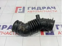 Патрубок воздушного фильтра Nissan Tiida (C11) 16578-ED00A