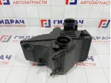 Корпус воздушного фильтра Nissan Tiida (C11) 16528-ED500