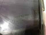 Стекло двери задней левой (форточка) Nissan Tiida (C11) 82263-EL400