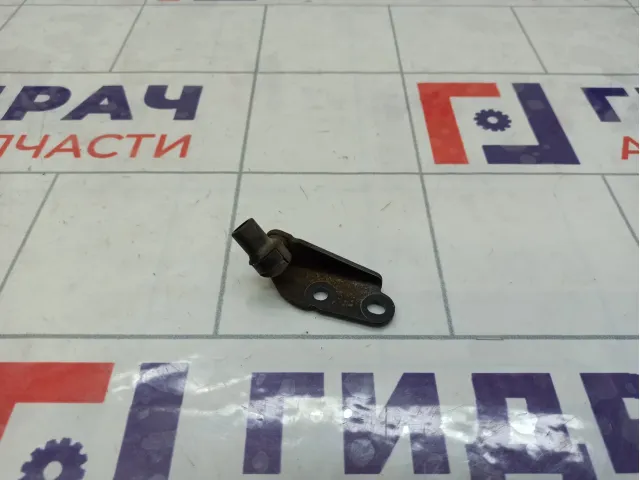 Кронштейн амортизатора двери багажника левый Nissan X-Trail (T30)