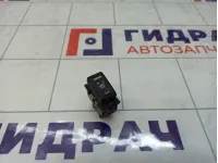 Кнопка обогрева сиденья правая Nissan X-Trail (T30) 25500-AX600
