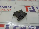 Моторчик заслонки отопителя (печки) Nissan X-Trail (T30) 3F12030850