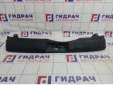 Обшивка багажника на заднюю панель Nissan X-Trail (T31) 84992-JG00A