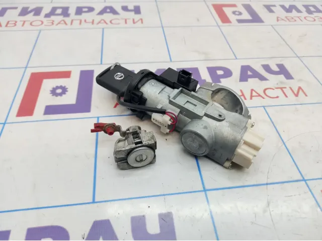 Замок зажигания Nissan X-Trail (T31) D8700-CF51B