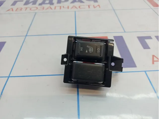 Кнопка обогрева сидений правая Nissan X-Trail (T31) 25500-JA00A