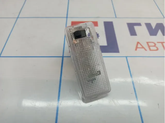 Плафон салонный багажника Nissan X-Trail (T31) 26490-CA000