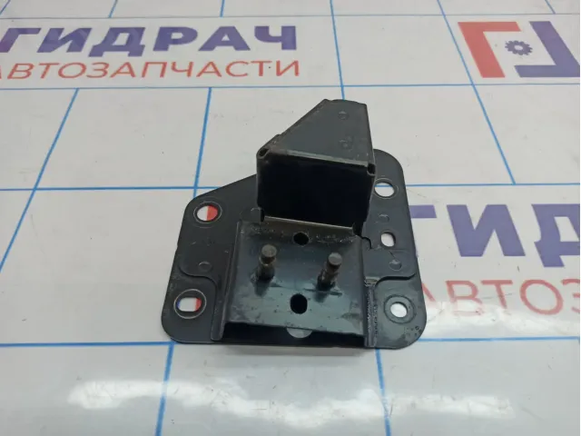 Кронштейн усилителя заднего бампера правый Nissan X-Trail (T31) 85210-JG01A