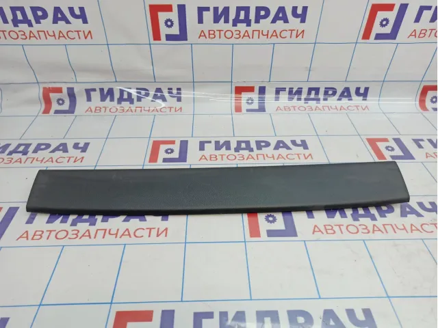 Обшивка двери багажника верхняя Nissan X-Trail (T31) 90904-JG00A