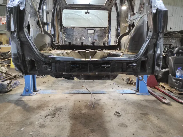 Панель задняя Nissan X-Trail (T31) 75610-JG00A. Дефект.
