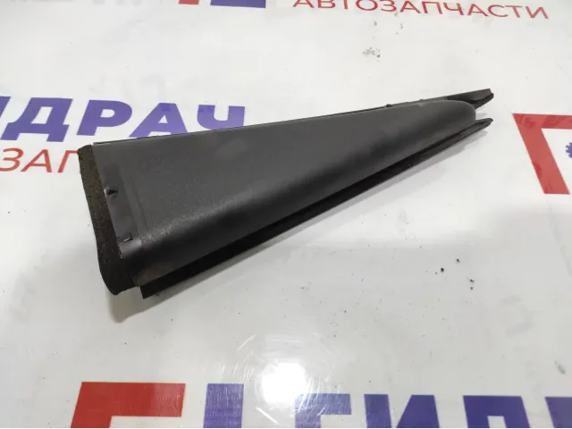Накладка двери задней левой Nissan X-Trail (T31) 82235-JG00A. Уголок в сборе.