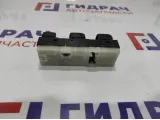 Блок управления стеклоподъемниками Nissan X-Trail (T31) 25401-JG410.