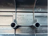 Накладка порога внутренняя левая Nissan X-Trail (T31) 76952-JG00A. Царапины, потертость.