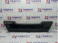Накладка двери багажника Nissan X-Trail (T31) 90901-JG10D. Ремонтировались крепления, сломаны крепления.