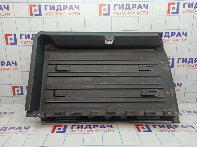 Пол багажника правый Nissan X-Trail (T31) 849A8-JG00A. Потертость, трещина.