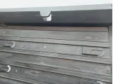 Пол багажника правый Nissan X-Trail (T31) 849A8-JG00A. Потертость, трещина.