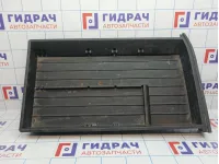 Пол багажника правый Nissan X-Trail (T31) 84975-JG00A. Потертость.