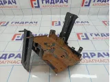 Крепление АКБ Nissan X-Trail (T31) 64860-JG30A.