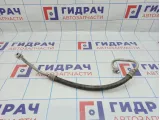 Трубка кондиционера Nissan X-Trail (T31) 92490-JG300. От компрессора к радиатору.