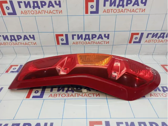 Фонарь задний левый Nissan X-Trail (T31) 26555-JG00A. Трещины, сломаны крепления.