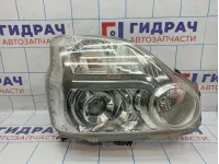 Фара правая Nissan X-Trail (T31) 26010-JG45A. Трещина, сломано крепление.