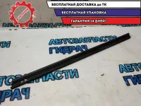 Накладка стекла переднего левого внутренняя Skoda Octavia a5 1Z0837479A Отличное  состояние