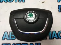 Подушка безопасности в рулевое колесо Skoda Octavia a5 1Z0880201AQTDZ Отличное  состояние