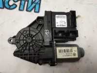 Моторчик стеклоподъемника передний левый Skoda Octavia a5 1T0959701T Отличное  состояние
