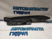 Пыльник переднего левого крыла Skoda Octavia a5 1Z0821111 Отличное  состояние