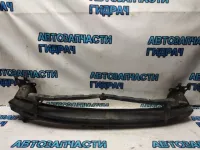 Усилитель переднего бампера  Skoda Octavia a5 1Z0807109C Отличное  состояние