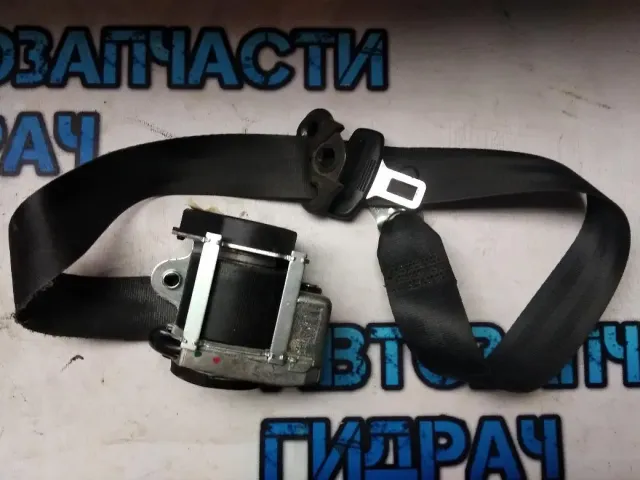 Ремень безопасности передний левый Skoda Octavia a5 1Z0857701CHCP Отличное  состояние